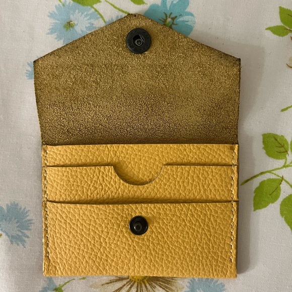 Handmade Genuine Leather Wallet - Picture 2 of 5